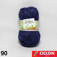 Cargar imagen en el visor de la galería, Estambre Del Bosque Nieve