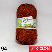 Cargar imagen en el visor de la galería, Estambre Del Bosque Nieve