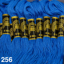 Cargar imagen en el visor de la galería, Hilo Vela Para Bordar Arco IRIS 1 Madeja con 8m