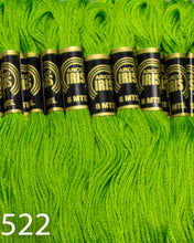 Cargar imagen en el visor de la galería, Hilo Vela Para Bordar Arco IRIS 1 Madeja con 8m