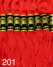 Cargar imagen en el visor de la galería, Hilo Vela Para Bordar Arco IRIS 1 Madeja con 8m