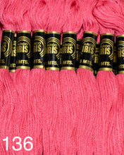 Cargar imagen en el visor de la galería, Hilo Vela Para Bordar Arco IRIS 1 Madeja con 8m