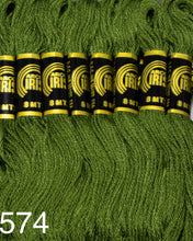 Cargar imagen en el visor de la galería, Hilo Vela Para Bordar Arco IRIS 1 Madeja con 8m