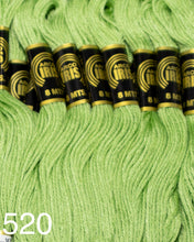 Cargar imagen en el visor de la galería, Hilo Vela Para Bordar Arco IRIS 1 Madeja con 8m