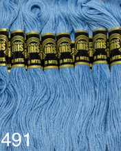 Cargar imagen en el visor de la galería, Hilo Vela Para Bordar Arco IRIS 1 Madeja con 8m