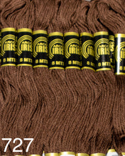 Cargar imagen en el visor de la galería, Hilo Vela Para Bordar Arco IRIS 1 Madeja con 8m