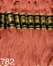 Cargar imagen en el visor de la galería, Hilo Vela Para Bordar Arco IRIS 1 Madeja con 8m