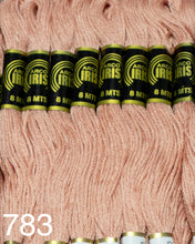 Cargar imagen en el visor de la galería, Hilo Vela Para Bordar Arco IRIS 1 Madeja con 8m